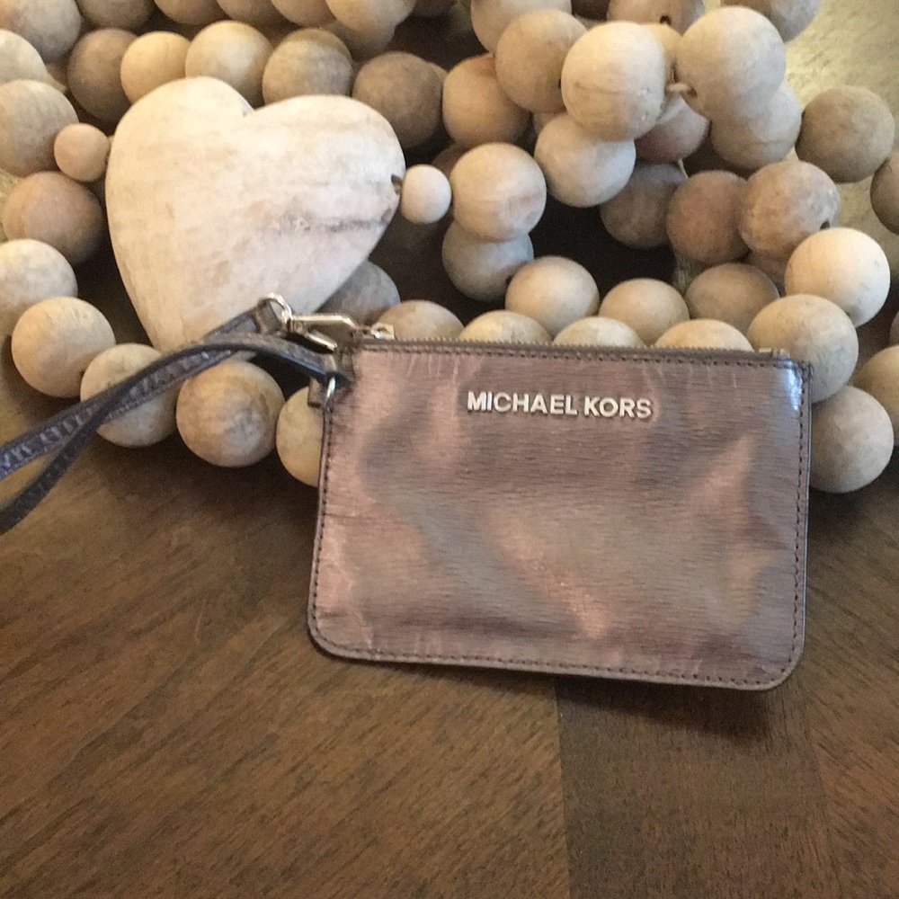 Wristlet